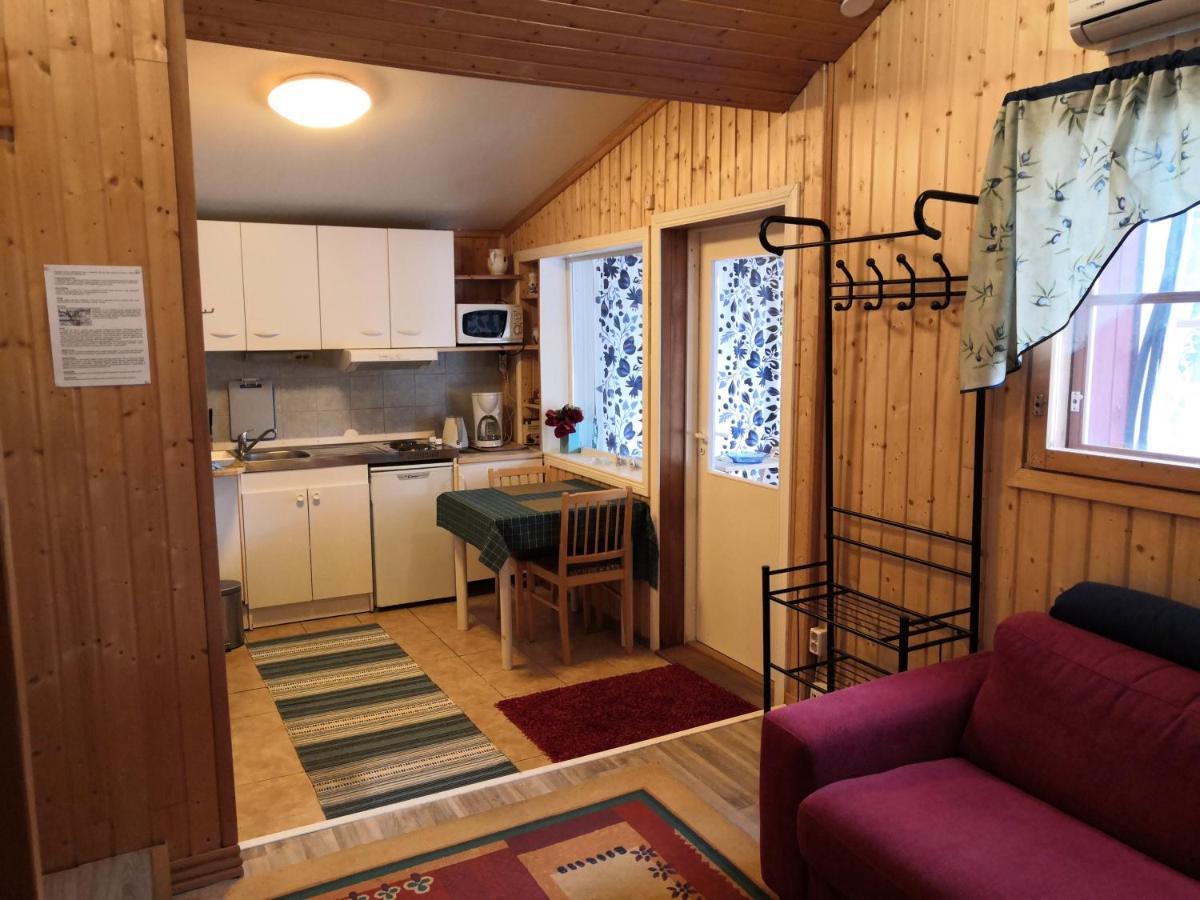 Hostel Mansikka Taipalsaari ภายนอก รูปภาพ