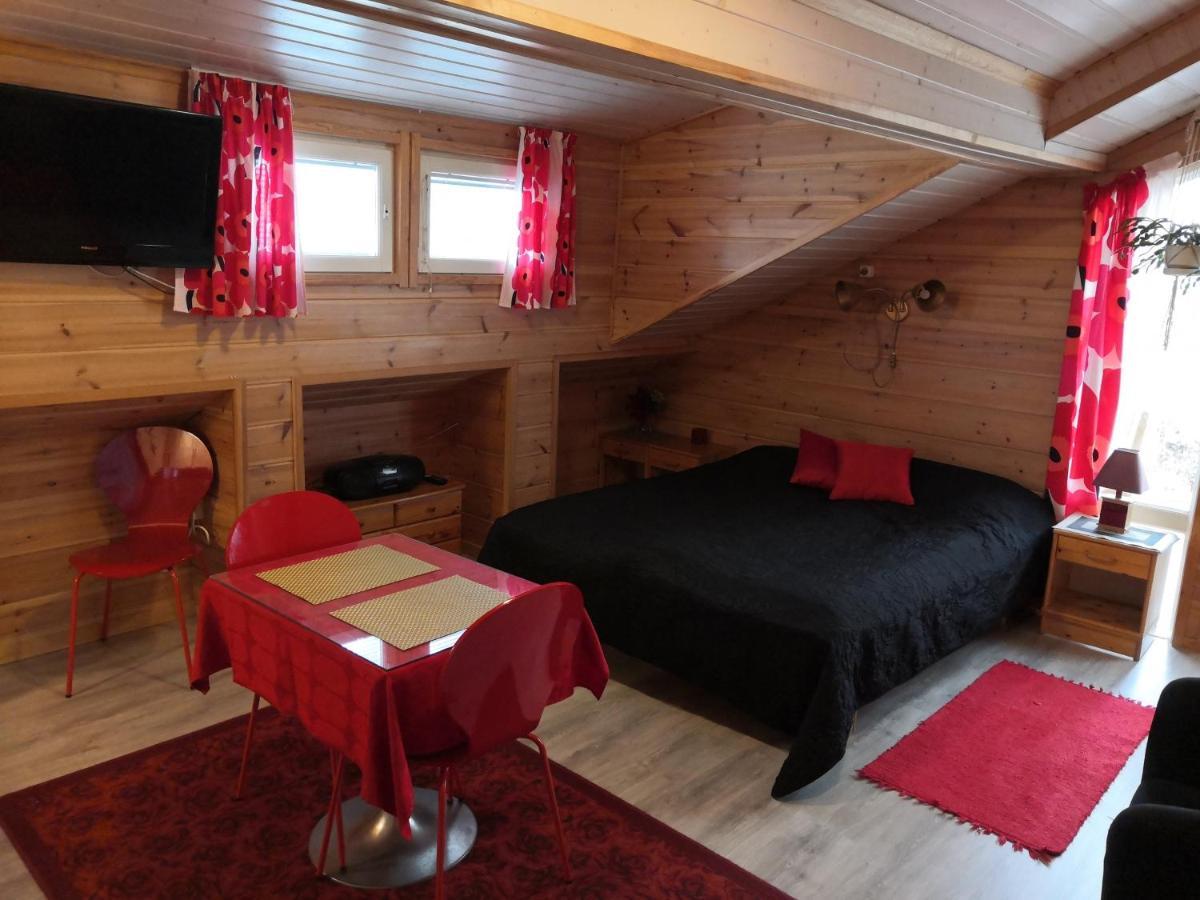 Hostel Mansikka Taipalsaari ภายนอก รูปภาพ